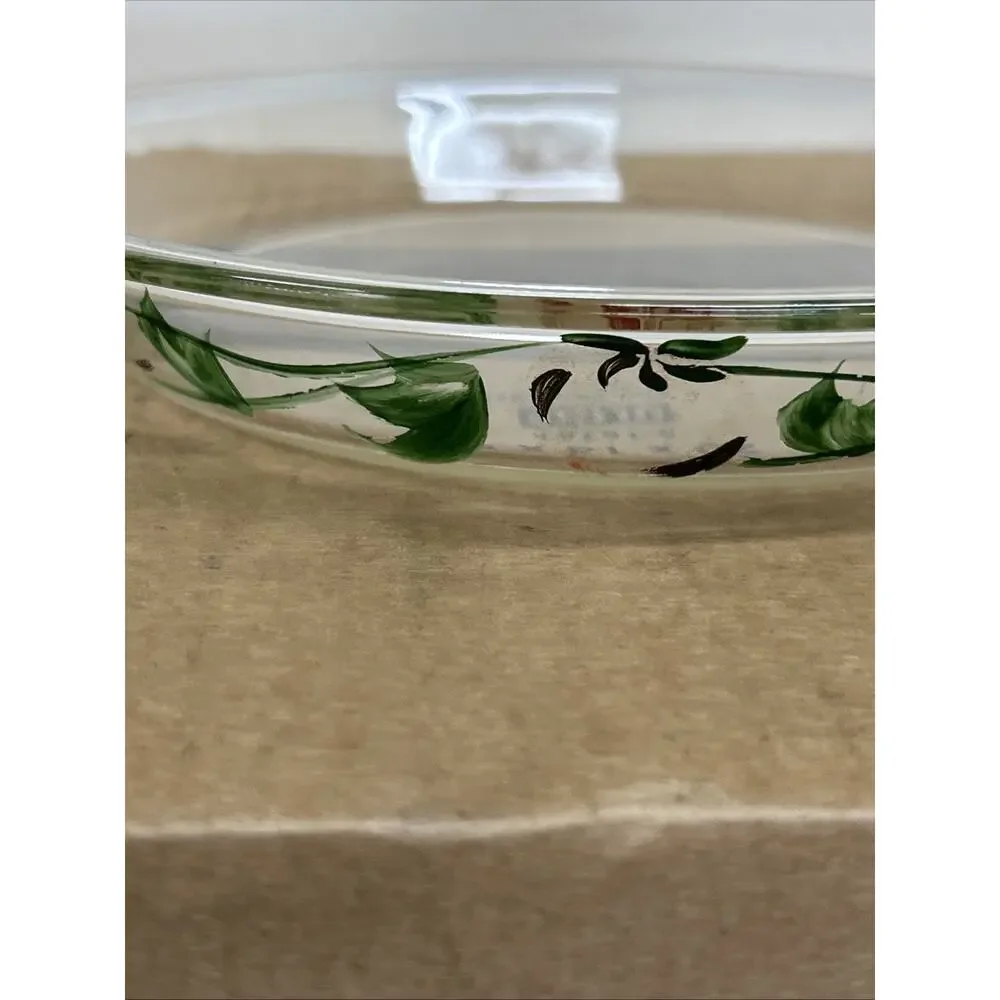 Pyrex 9” Glass Pie Pan Apple Decoration Embellishments GREAT COND